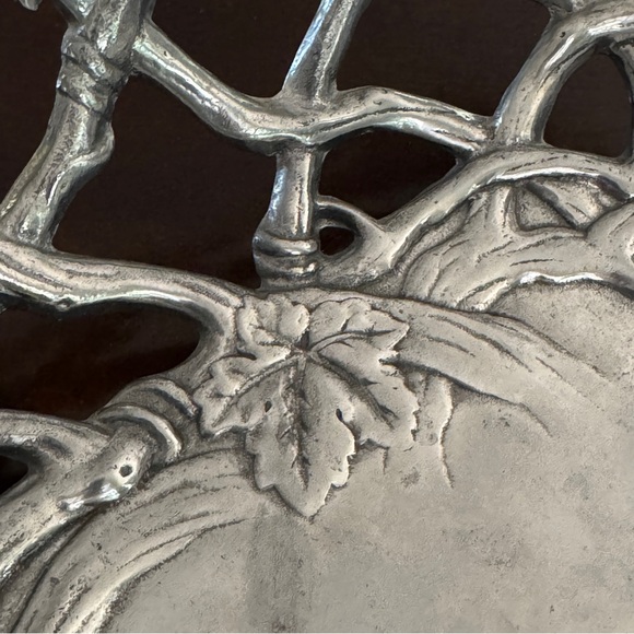 Arthur Court Silver Metal Lattice Grape Leaf Serving Decorative Bowl - Picture 7 of 13